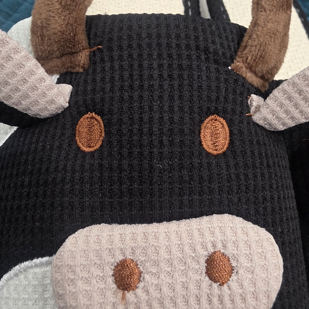 Cow Slippers - Picture 2 of 5